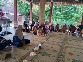 SOSIALISASI PENGOLAHAN SINGKONG THAILAND DARI KKN USD